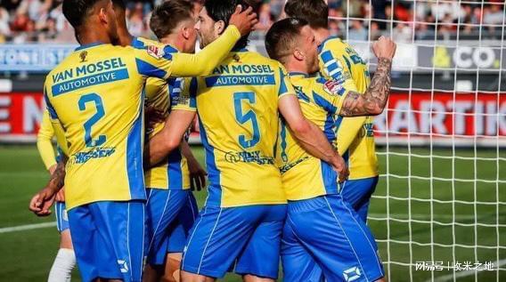 各有千秋 各有千秋