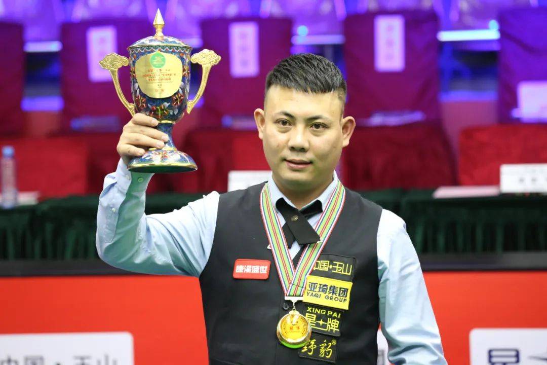 社交媒体直 社交媒体直