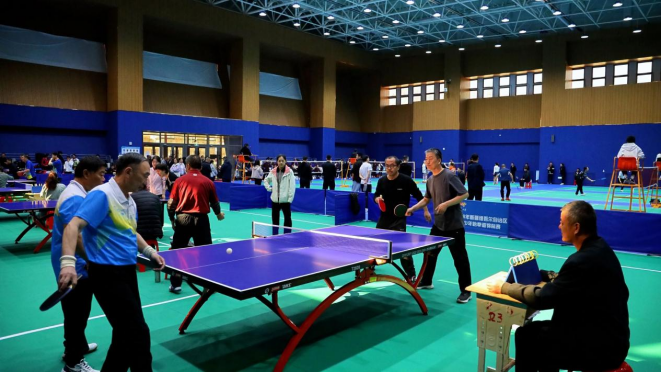 则是球队边 则是球队边